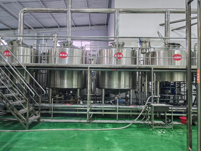 啤酒廠可以年產量5萬噸的大型自動化精釀啤酒設備